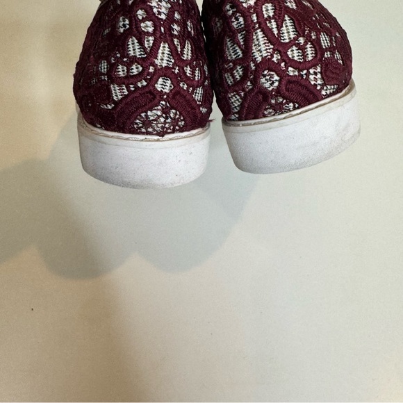 Karl Lagerfeld Paris CARLYN Plaid Slip On Sneaker - Picture 5 of 10